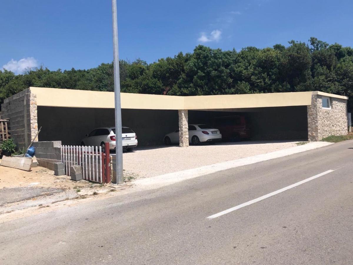 Apartments Loncar-Near Zrce Beach Novalja Exterior foto